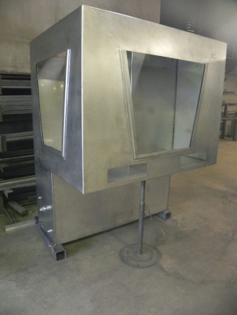 STAINLESS STEEL EQUIPMENT HOUSING