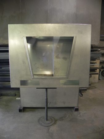 STAINLESS STEEL EQUIPMENT HOUSING