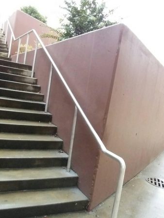 ALUMINUM RAIL