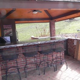 OUTDOOR KITCHEN WITH STAINLESS COUNTERTOPS