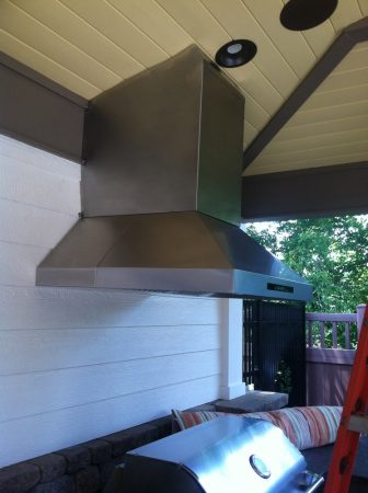 OUTDOOR STAINLESS KITCHEN HOOD