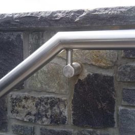 STAINLESS STEEL GRAB RAIL