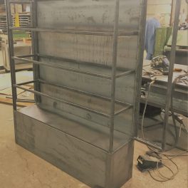 STEEL DISPLAY SHELVING WITH GLASS